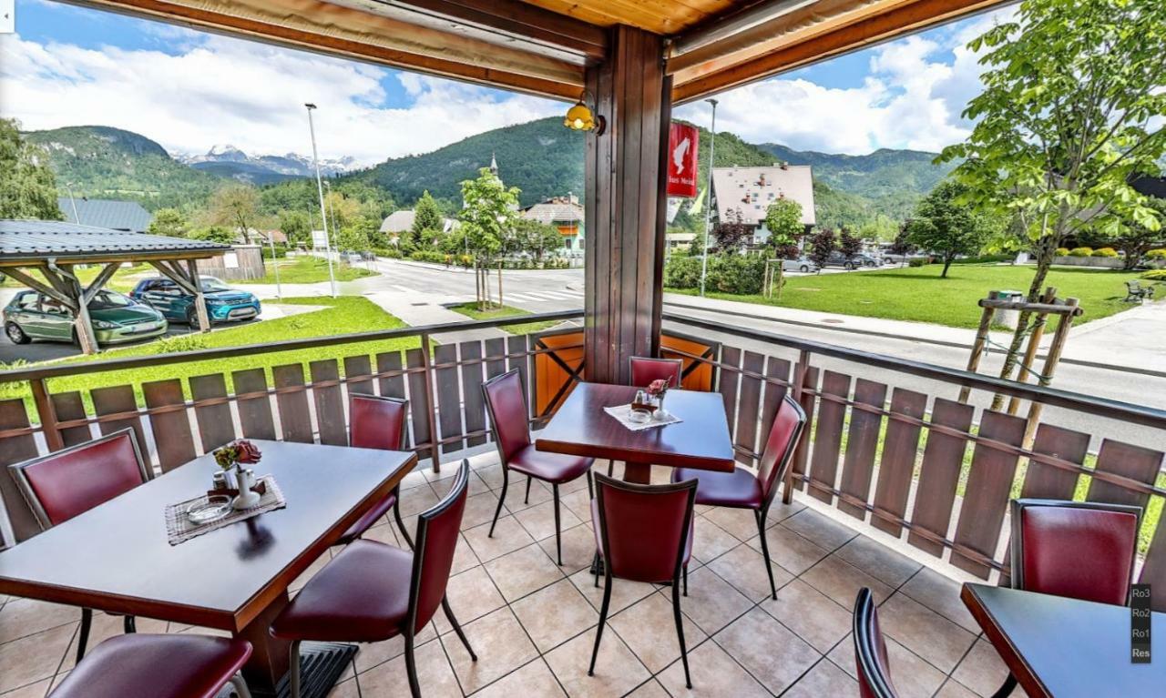 Hotel Tripic, Restaurant And Pizzeria Бохінь Екстер'єр фото