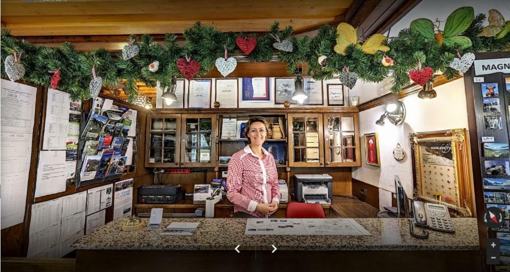 Hotel Tripic, Restaurant And Pizzeria Бохінь Екстер'єр фото