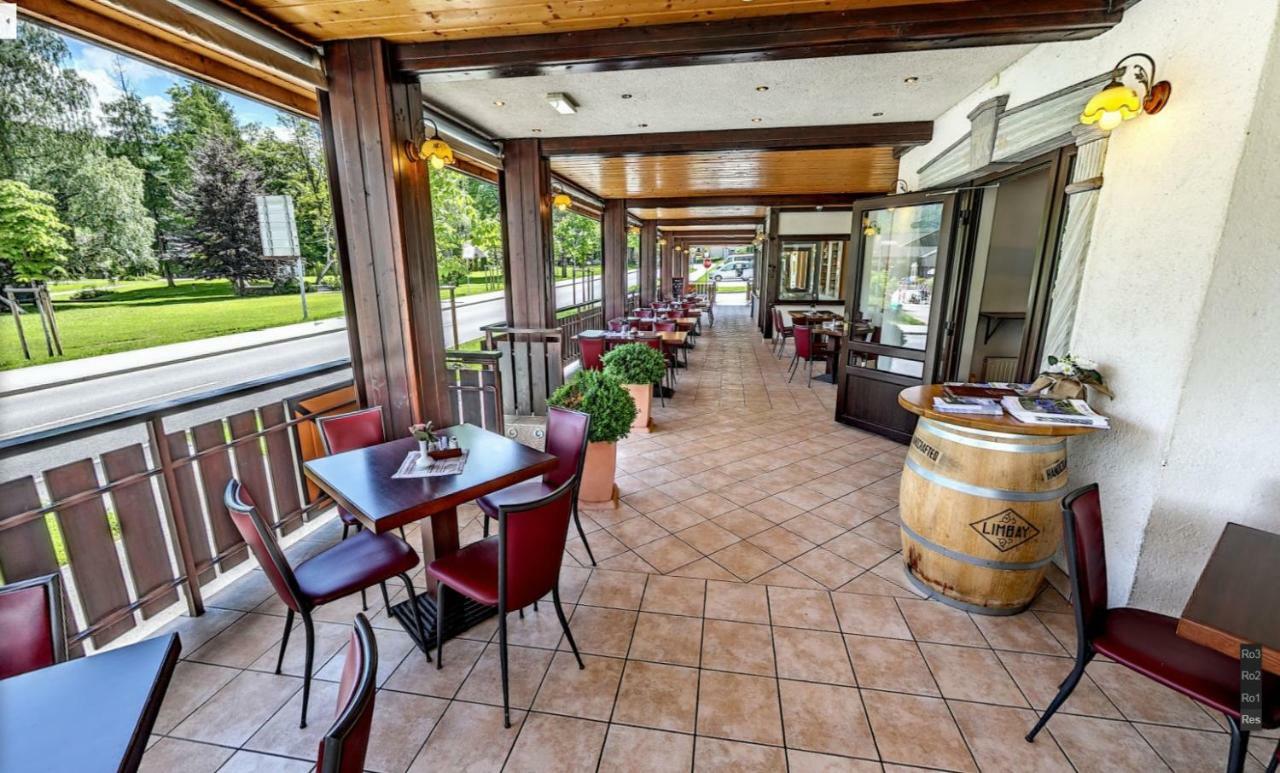 Hotel Tripic, Restaurant And Pizzeria Бохінь Екстер'єр фото